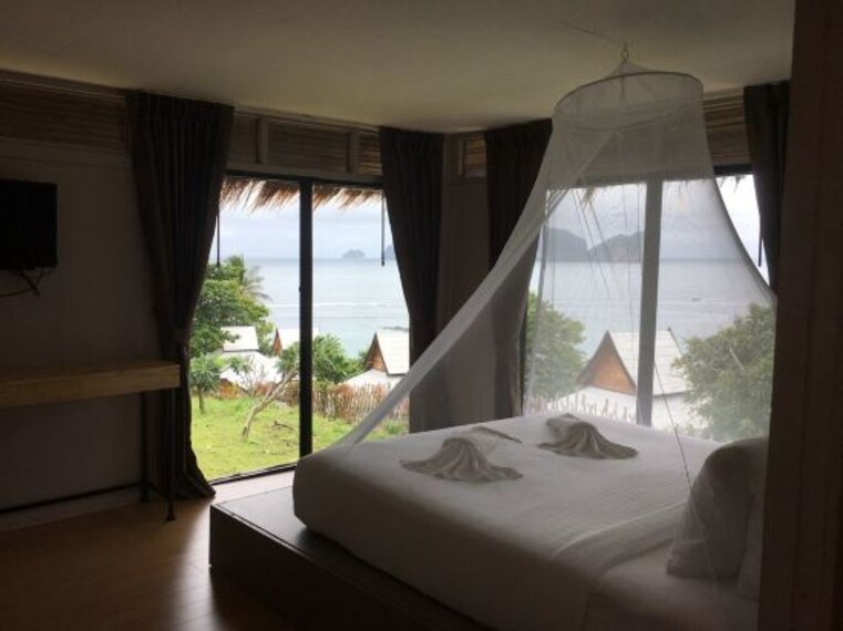 HIP Seaview Resort_Phi Phi-3